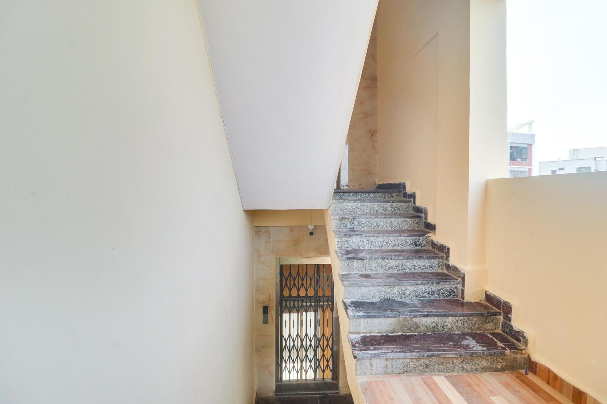 Hotel Collection O Rbs Kothapet-Nagole Road Hyderabad Exterior foto